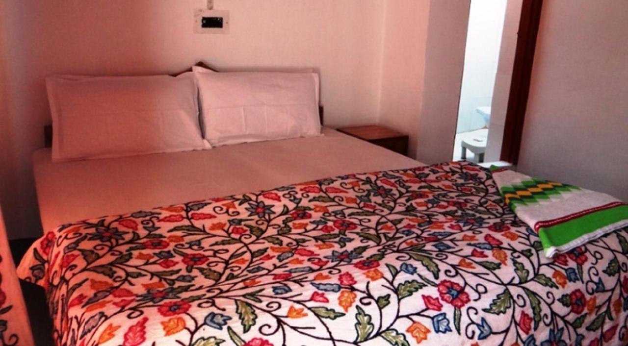 Hayat Hotel Pahalgām エクステリア 写真